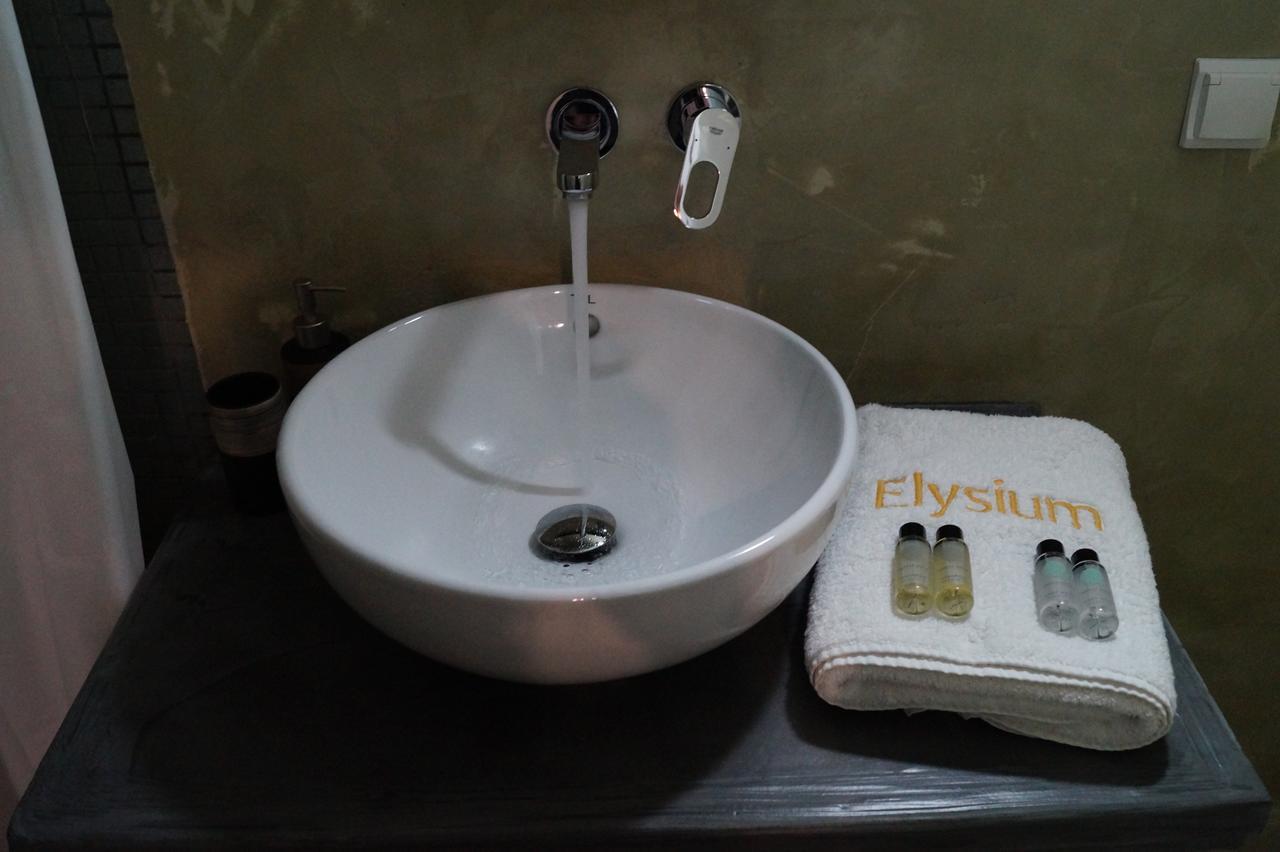 Elysium Residence Fira  Ngoại thất bức ảnh